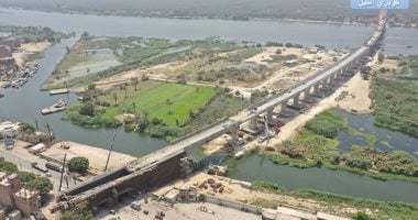 أخبار × 24 ساعة.. تصوير جوي لأعمال تركيب القضبان وتشطيبات محطات القطار السريع