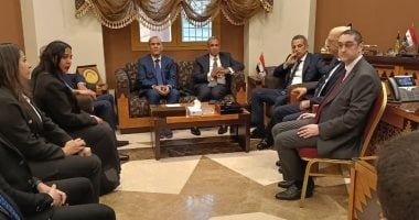 تفقد وزير الخارجية مقر القنصلية العامة المصرية في جدة