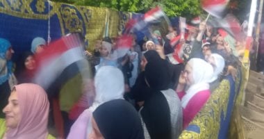 زحام كبير بالفترة المسائية على لجان انتخابات الإعادة لمجلس الشيوخ بالإسماعيلية