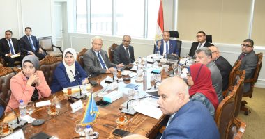وزير الإسكان يستقبل محافظ بورسعيد لبحث التعاون المشترك