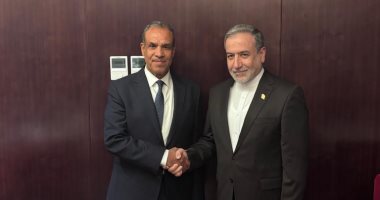 وزير الخارجية يناقش مع نظيره الإيراني تطورات الملف النووي