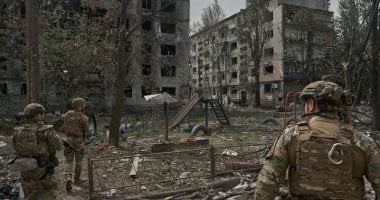 وصول طائرة تقل 146 عسكريا روسيا من أسر أوكرانيا إلى مطار قرب موسكو